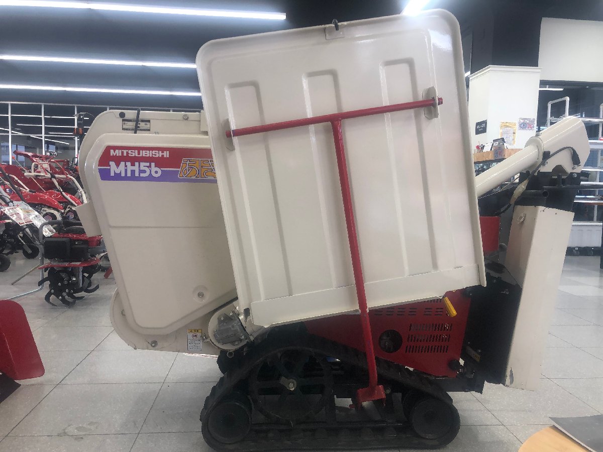  中古ハーベスター 【地域限定自宅配送】三菱農機 ハーベスター MH56 機体寸法:1650×1020×1250mm 出力3.8ps 燃料/タンク容量:無鉛ガソリン/4.0Lの商品画像9