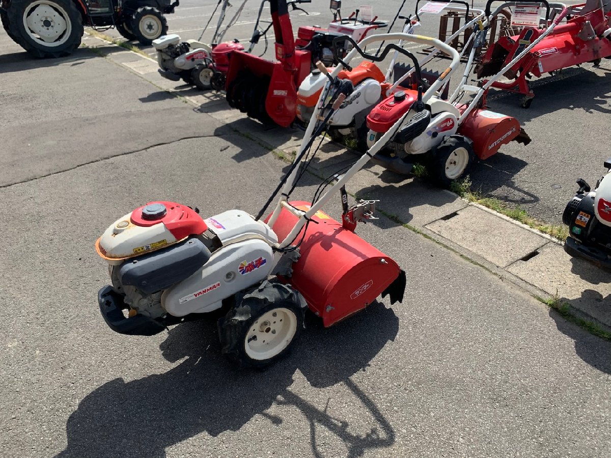  中古ハーベスター ヤンマー 管理機 MRT65EX 機体寸法:1410×575×1050(mm) 出力6.2ps 使用燃料/容量:無鉛ガソリン/2.4L