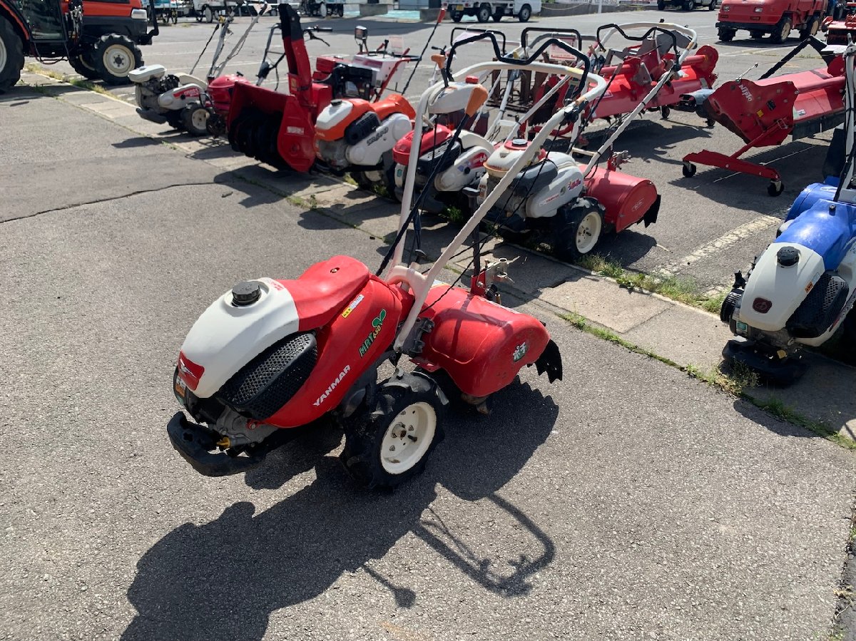  中古ハーベスター ヤンマー 管理機 MRT650EX 機体寸法:1485×610×1025(mm) 出力6.3ps 使用燃料/容量:無鉛ガソリン/2.0L