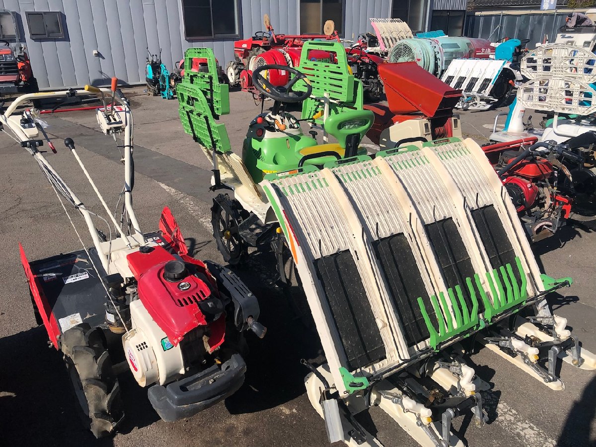 ヤンマー 中古田植機 【整備待ち】ヤンマー 乗用田植機 Pes-1の商品画像3