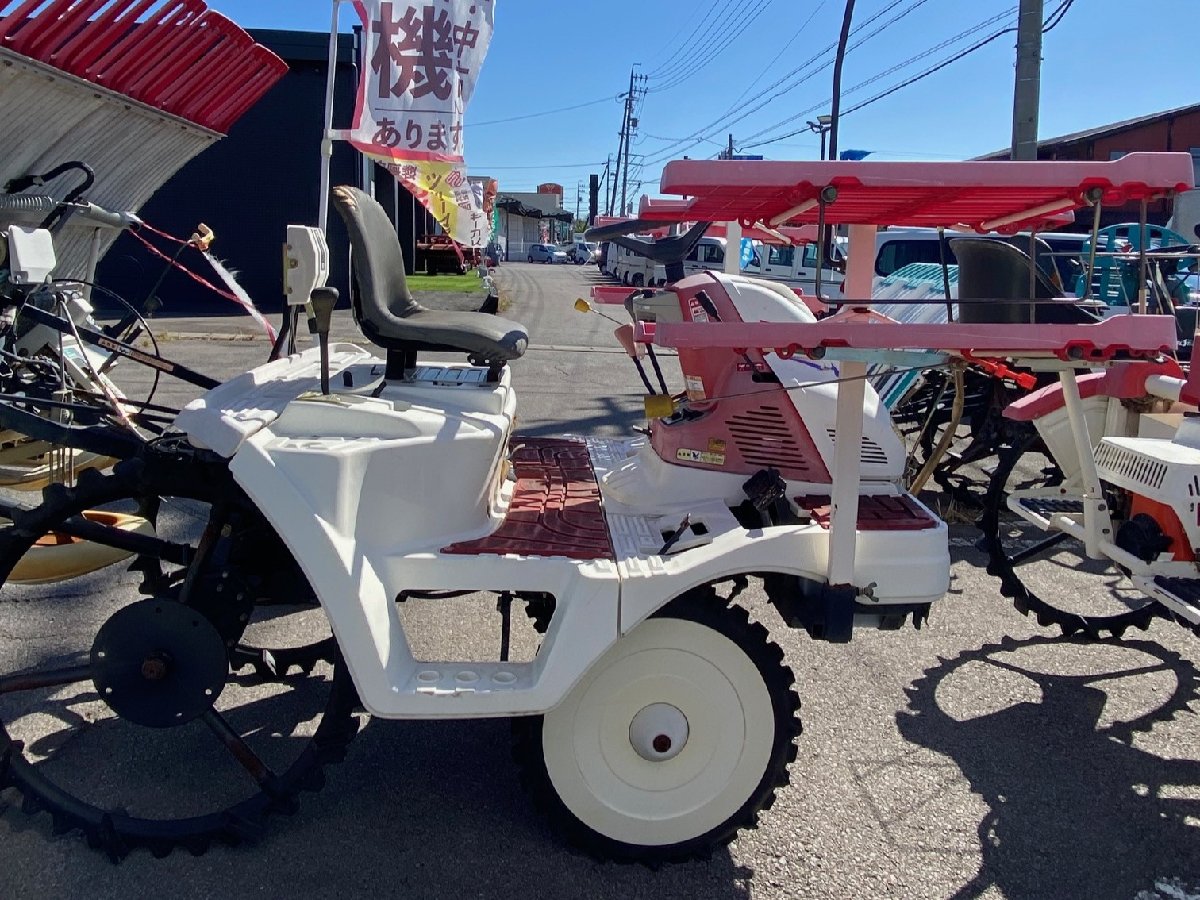  中古田植機 【地域限定自宅配送】ヤンマー 乗用田植機 VP4: 長さ×幅×高さ2150ｍｍ×1550ｍｍ×1260ｍｍ 最大出力:5.2馬力の商品画像4