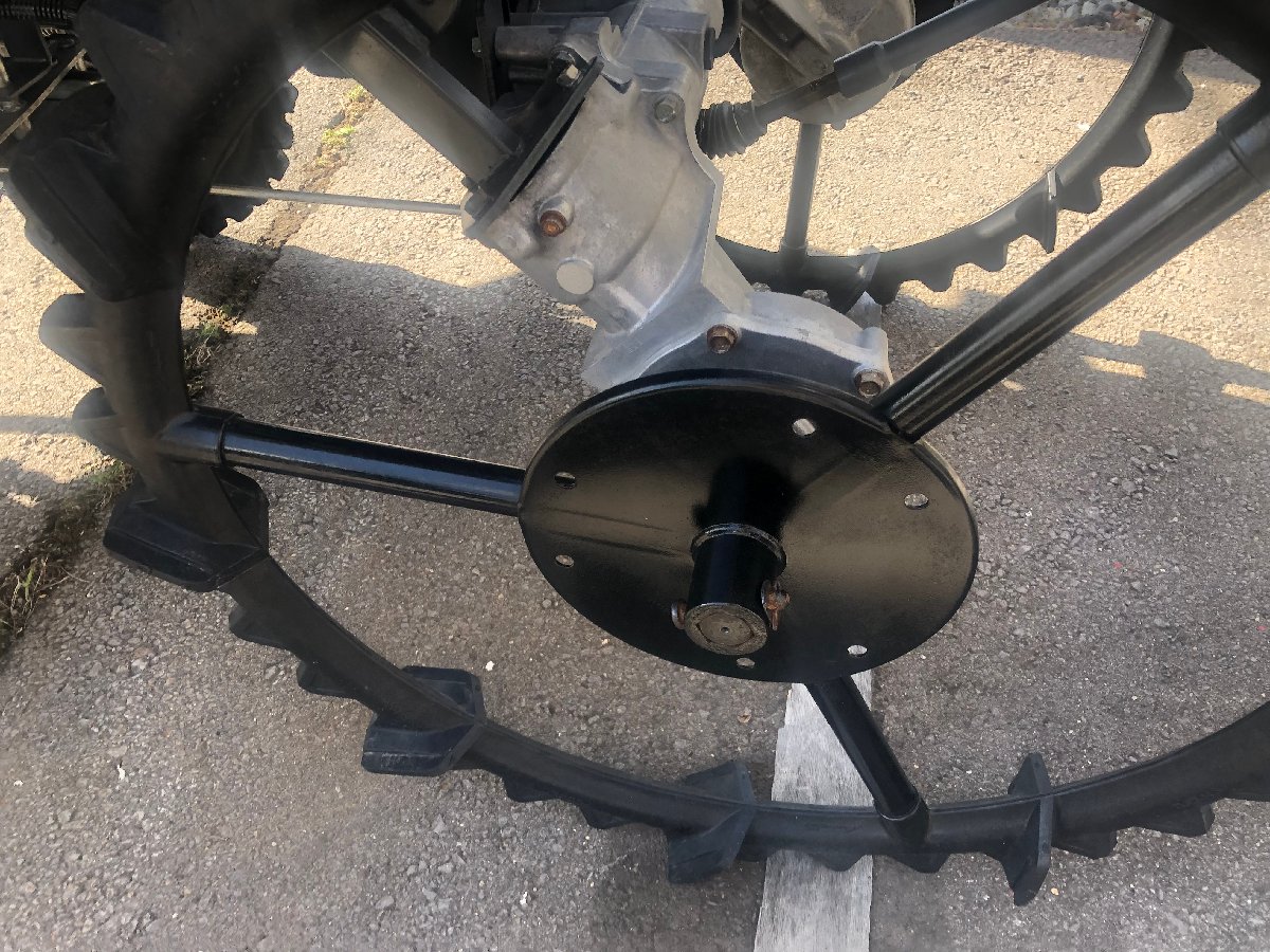  中古田植機 2063 三菱農機 乗用田植機 LE4: 機体寸法2590ｍｍ×1560ｍｍ×1385ｍｍ 出力:7.5馬力の商品画像8
