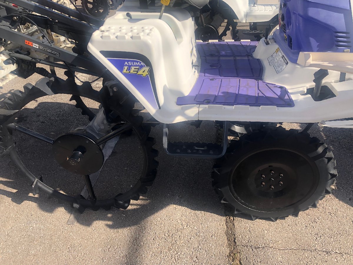  中古田植機 2063 三菱農機 乗用田植機 LE4: 機体寸法2590ｍｍ×1560ｍｍ×1385ｍｍ 出力:7.5馬力の商品画像4