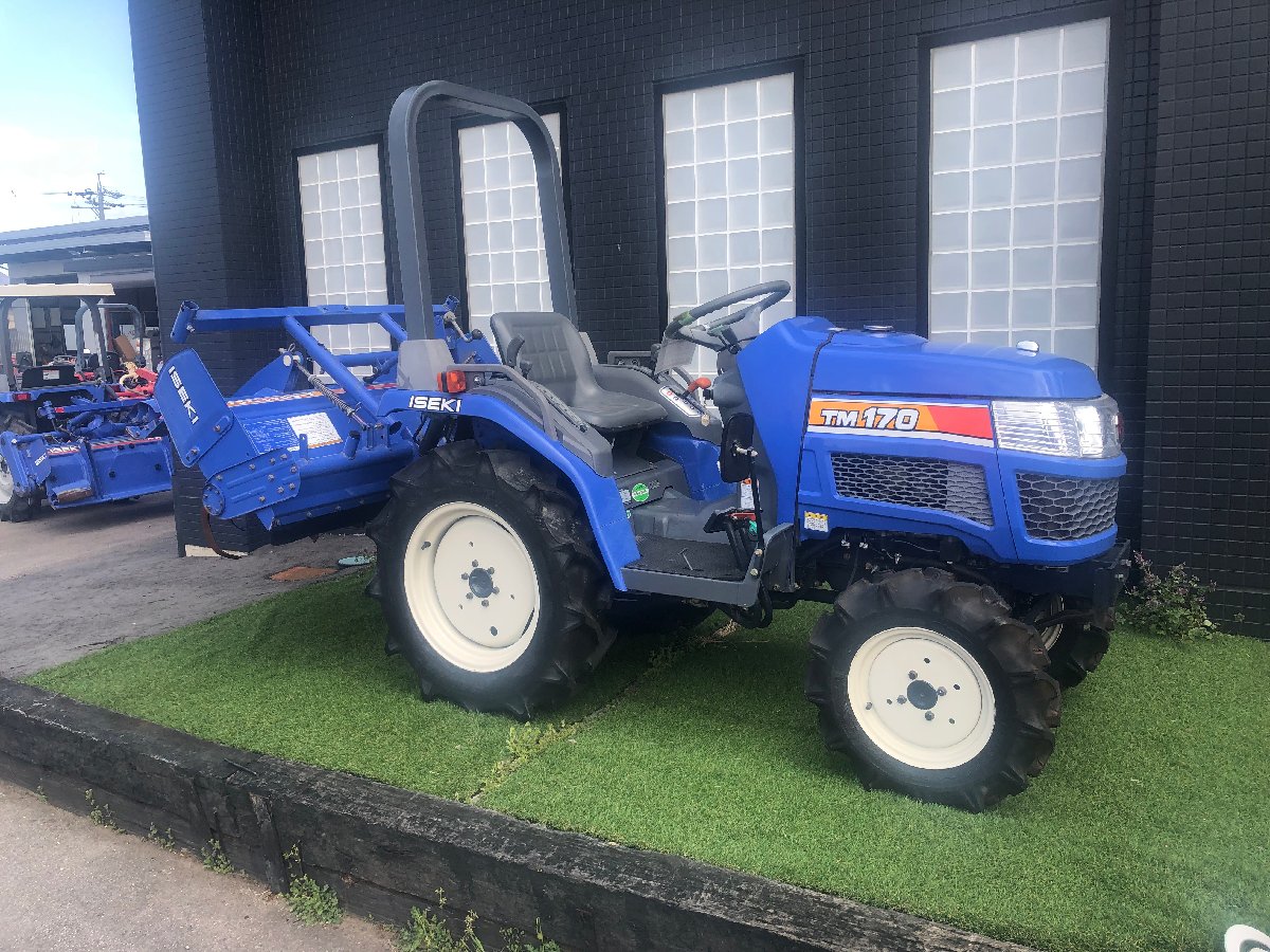  中古トラクター イセキ トラクター TM170 機体寸法:2100×1030×1890(mm) 馬力17ps 燃料/容量 :ディーゼル軽油/13L