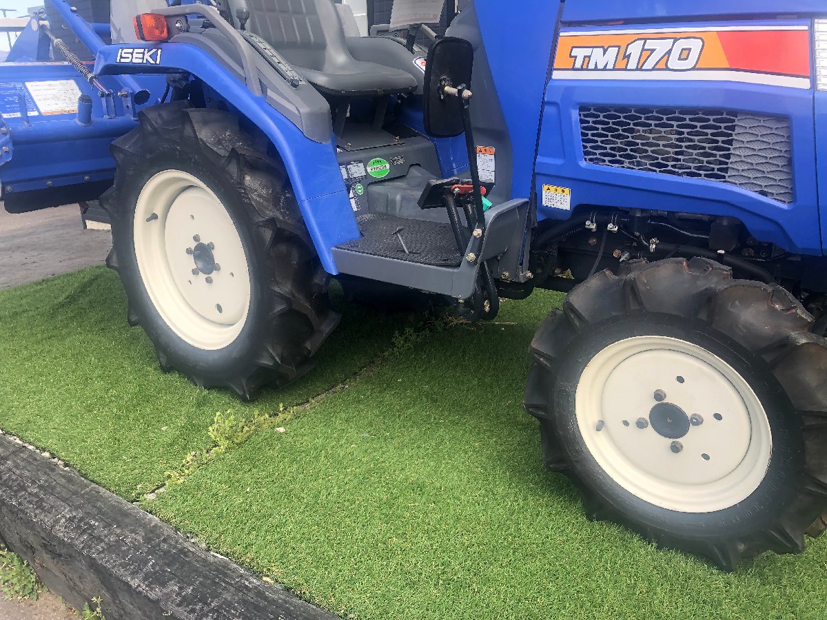  中古トラクター イセキ トラクター TM170 機体寸法:2100×1030×1890(mm) 馬力17ps 燃料/容量 :ディーゼル軽油/13Lの商品画像2