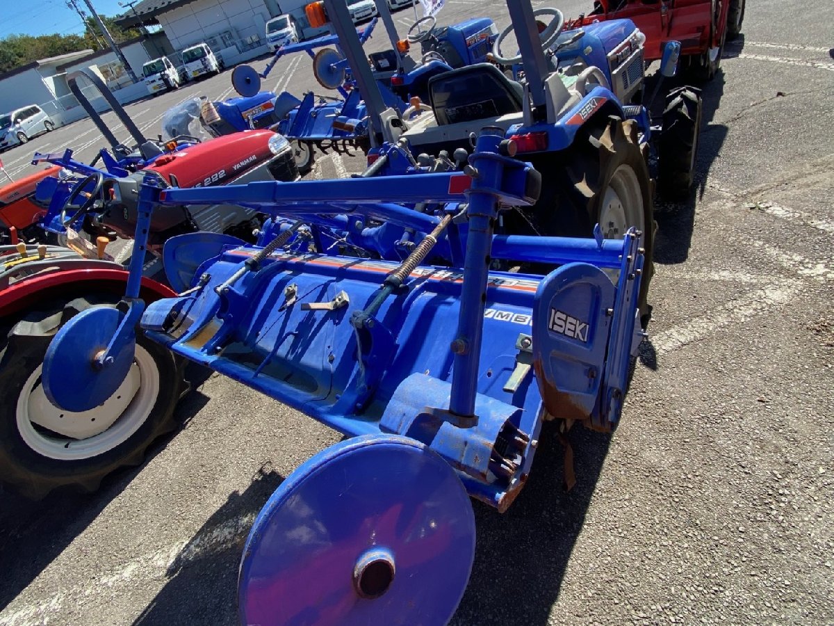  中古トラクター 地域限定自宅配送【未整備】イセキ トラクター TH253-B: 機体寸法2690ｍｍ×1200ｍｍ×1990ｍｍ 出力:25馬力の商品画像2