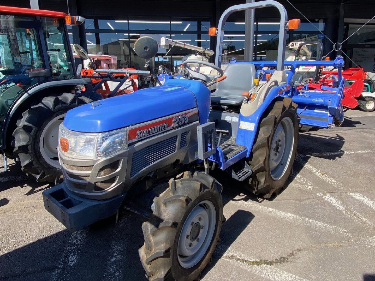  中古トラクター 地域限定自宅配送【未整備】イセキ トラクター TH253-B: 機体寸法2690ｍｍ×1200ｍｍ×1990ｍｍ 出力:25馬力の商品画像7