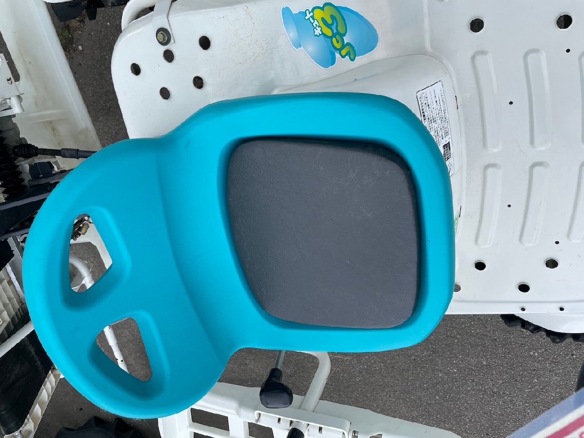 中古田植機 クボタ 乗用田植機 JC3 機体寸法:2010×1250×1120 出力4.3ps 使用燃料/容量:ガソリン/3.0Lの商品画像2