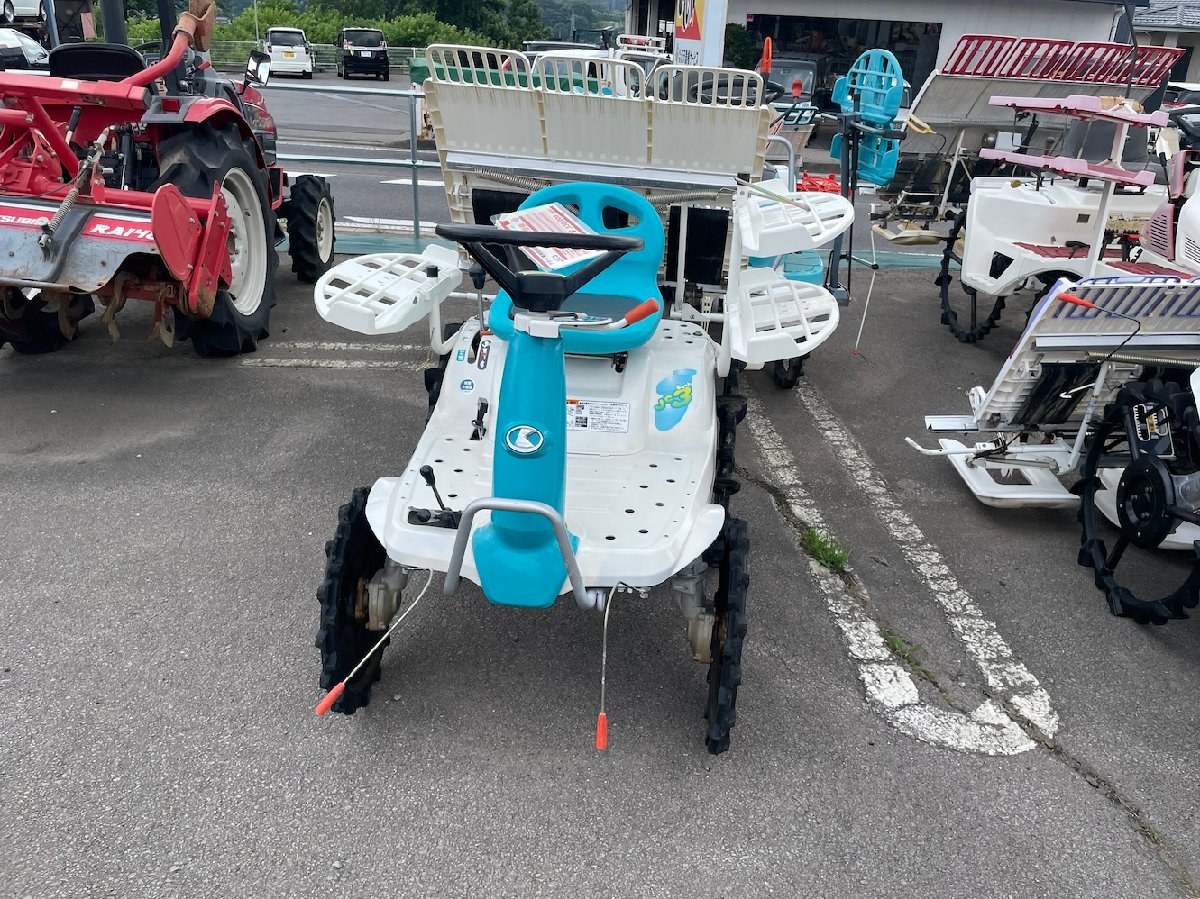  中古ハーベスター クボタ 乗用田植機 JC3 機体寸法:2010×1250×1120 出力4.3ｐｓ 使用燃料/容量:ガソリン/3.0L