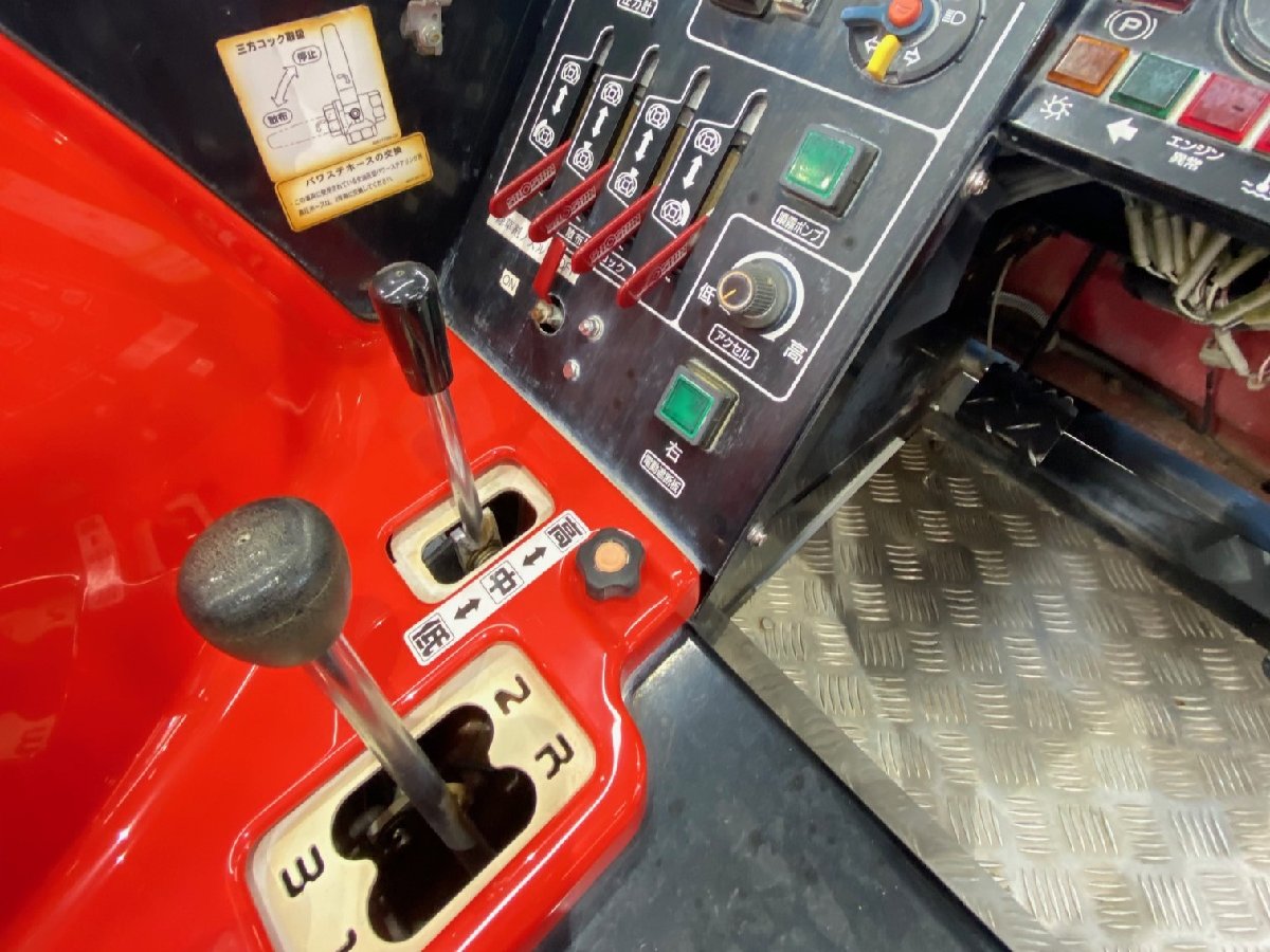  中古スピードスプレーヤー 1911 ショーシン SS 3S-FS642HC: 主要圃場形態棚園〜立ち木向き エンジン定格出力:25.3(kW)最大31.7(kW)の商品画像5