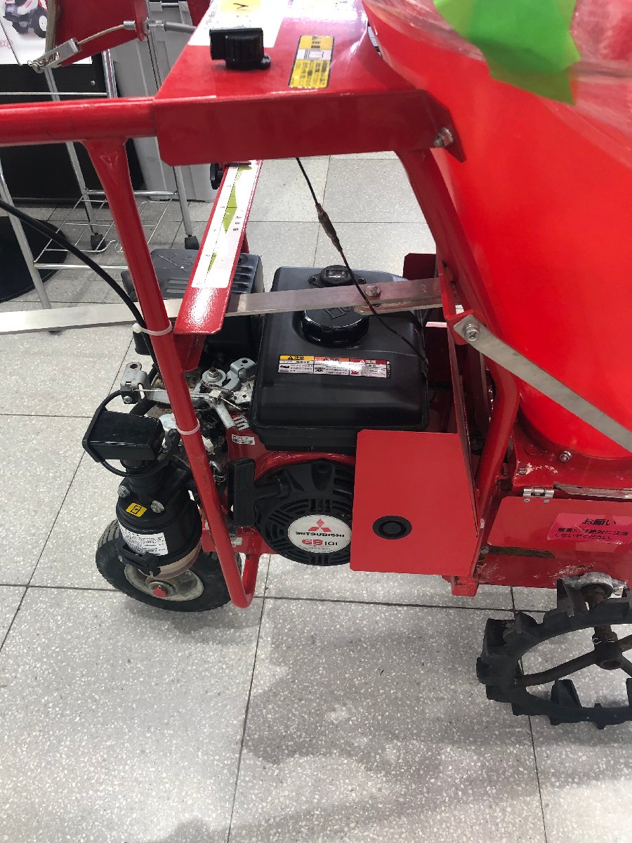  中古その他 カンリウ 散布機 MU400 機体寸法:106×54×92/45kg タンク容量40L 走行:ミッション前進1段の商品画像5