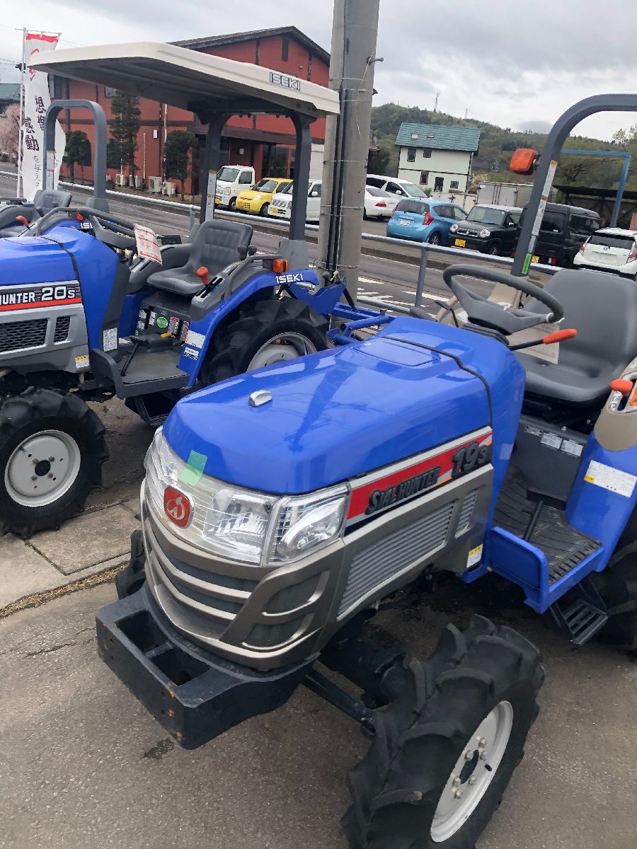  中古トラクター 【地域限定自宅配送】イセキ トラクター TH193-B 機体寸法:2705×1200×1980 出力19ps 使用燃料/容量:ディーゼル/25L 送料込みの商品画像3
