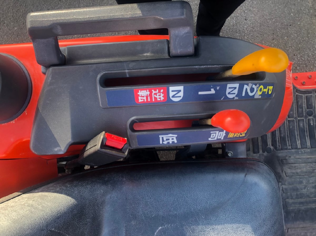  中古トラクター 【地域限定自宅配送】クボタ トラクター JB14 機体寸法:2020×960×1810(mm) 出力10.7ps 使用燃料/容量:ディーゼル軽油/14Lの商品画像3