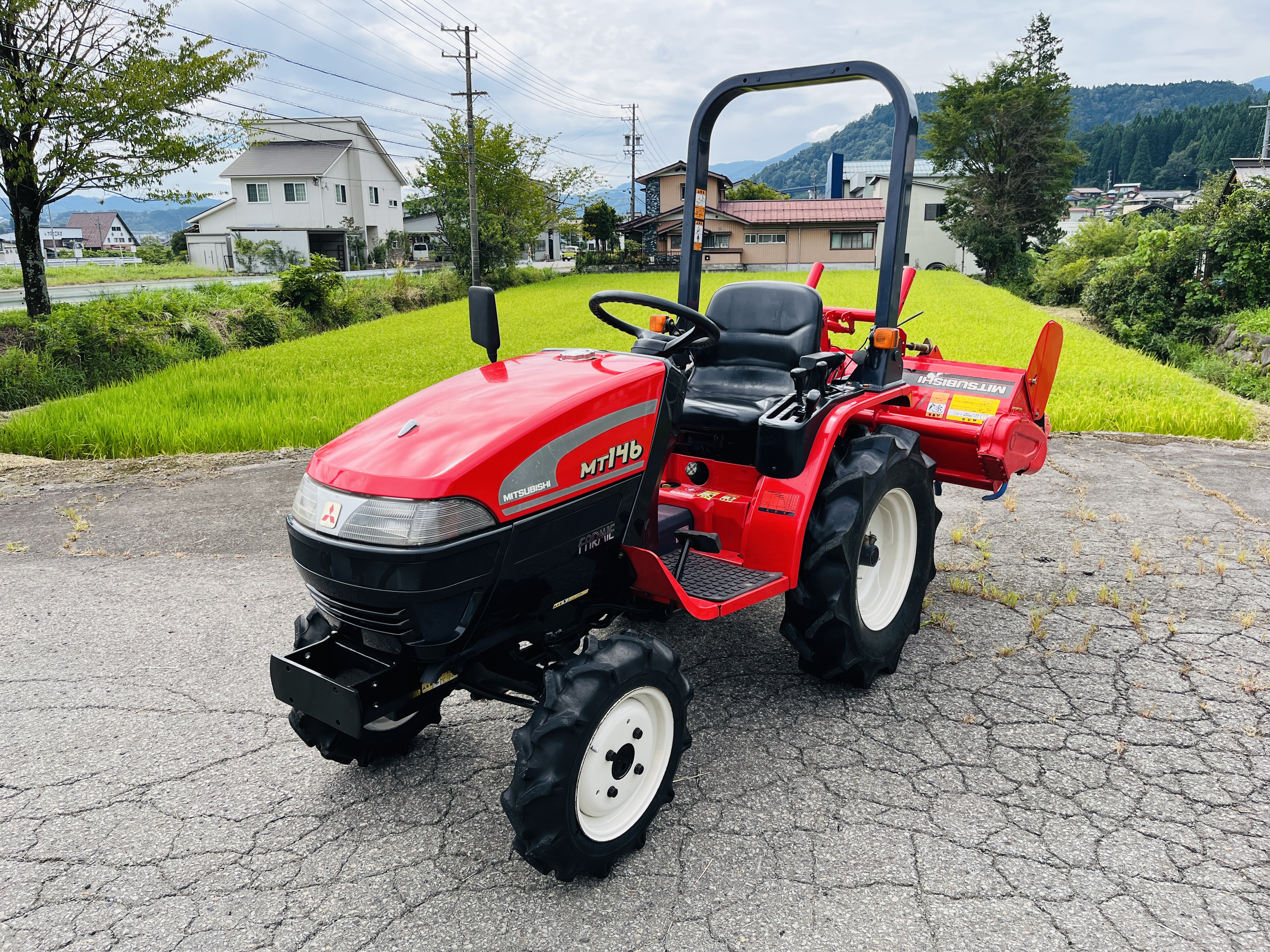 三菱マヒンドラ農機 中古トラクター MT146